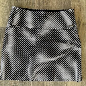 Classic Black & White Patterned Mini Skirt golf